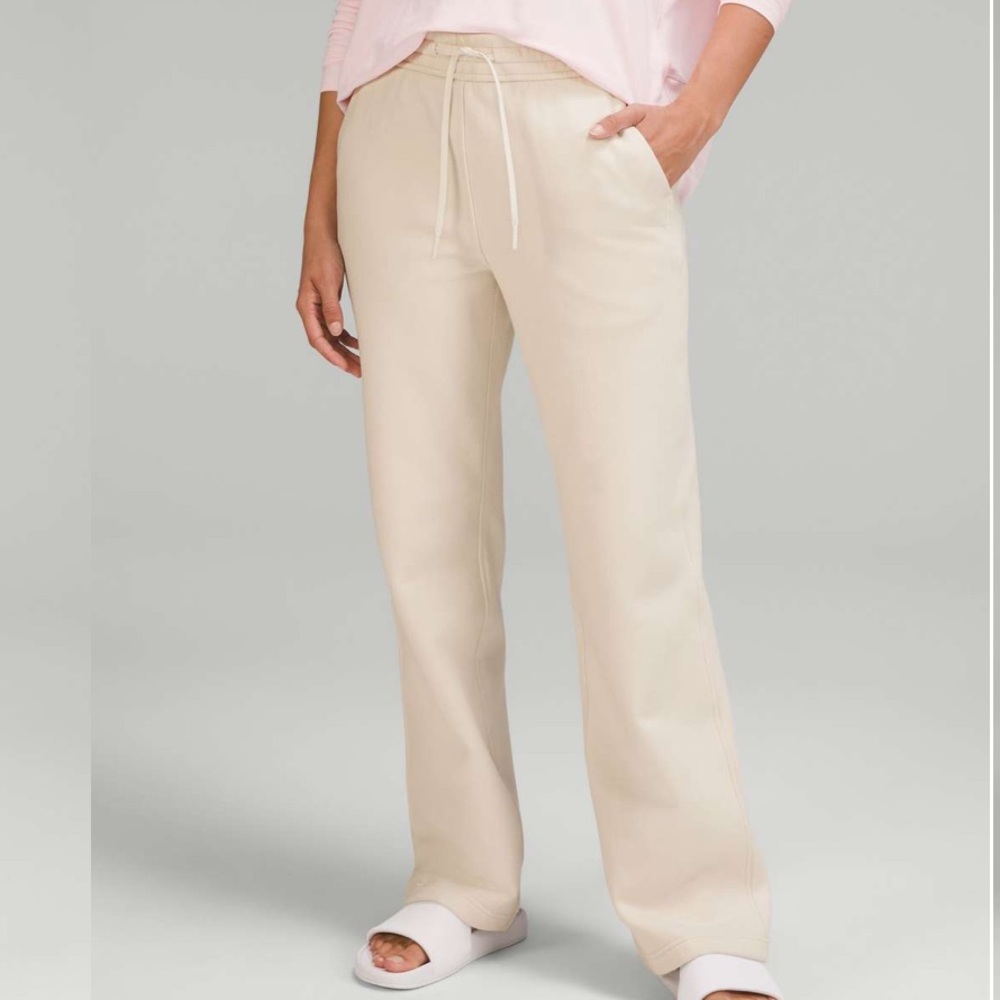 Lululemon loungeful straight leg pant